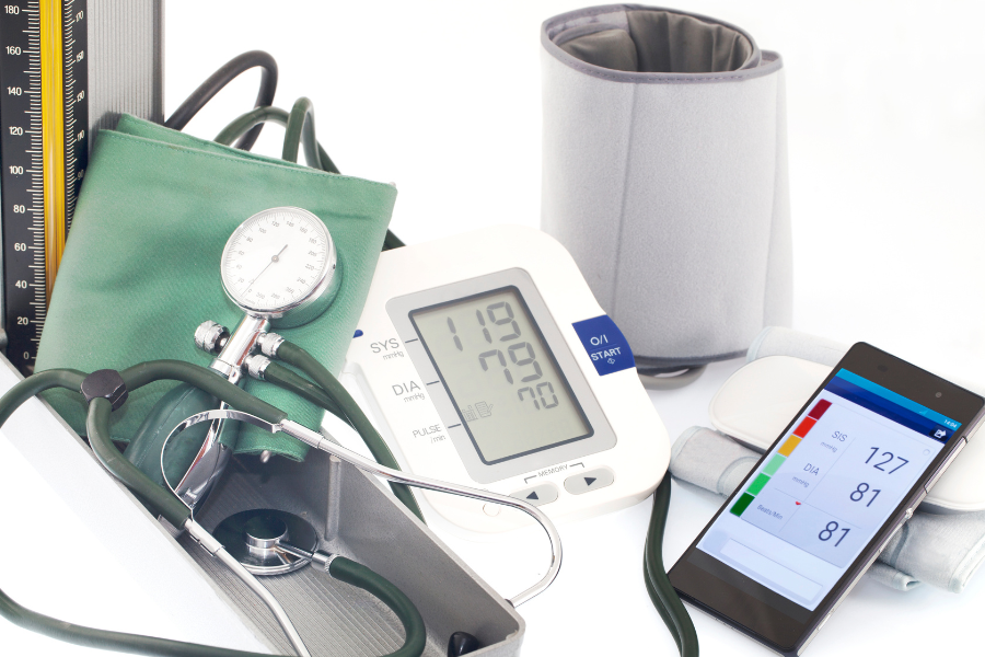 Different types of blood pressure monitors