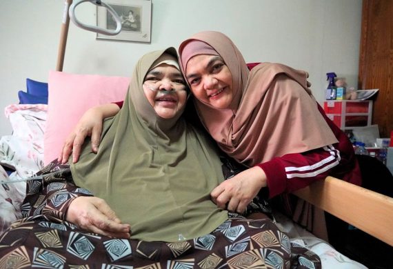 Mdm Mumtaza Siddique Missouri and Ms Aliza