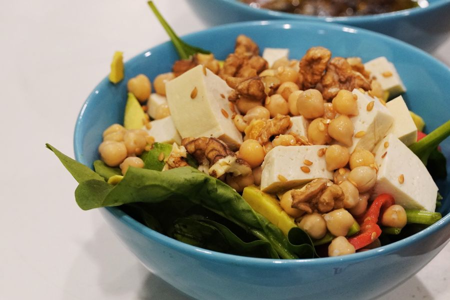Avocado, Tofu and Chickpea Salad